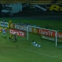 EPIC FAIL – Football miss of the week? Leonardo for Vasco da Gama – video